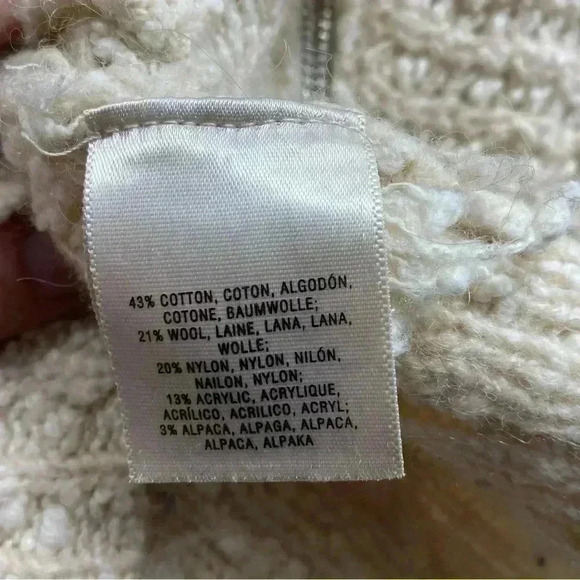 Moth Anthropologie knit vneck sweater size medium - Picture 4 of 6